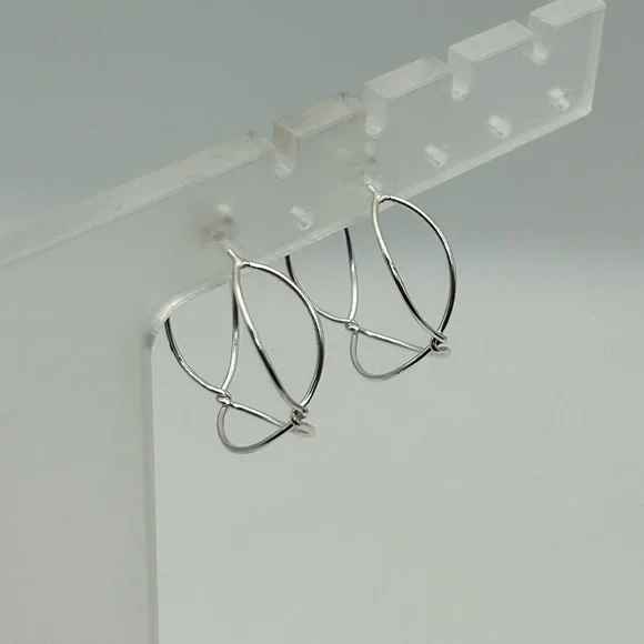 Sterling Silver Twisted Hoop Earrings Posts Stamped 925 Dainty 1" - Picture 5 of 9